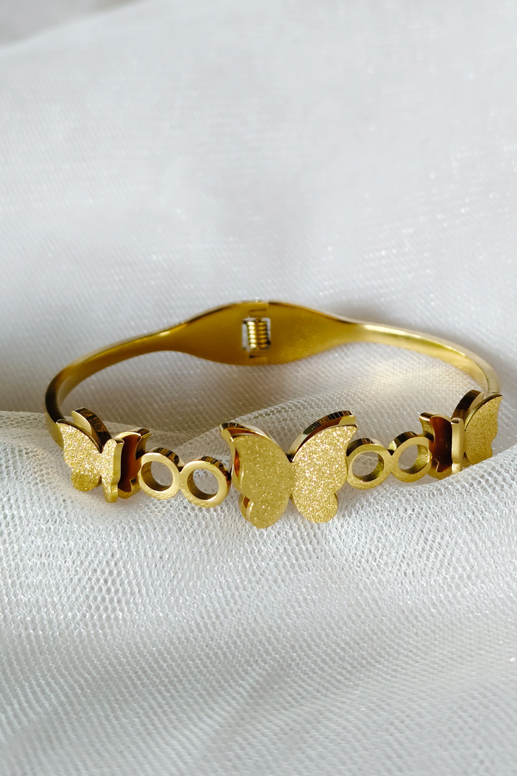 Anti Tarnish bracelet (B-01)