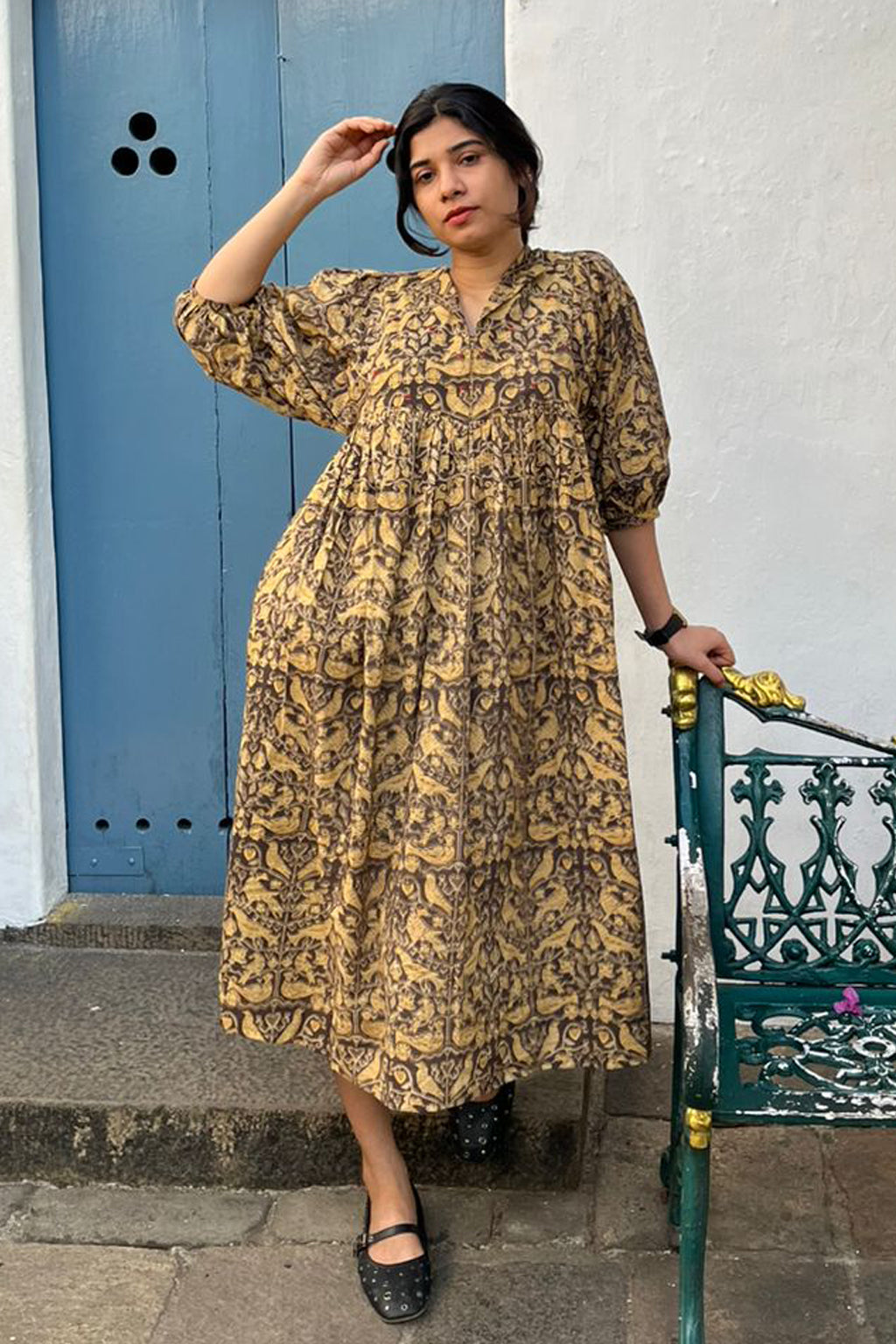 Material: Printed cotton
elbow length sleeves